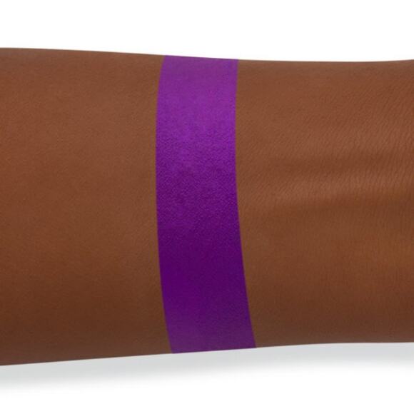 Stila Suede Shade Liquid Eye Shadow in Violet Velvet - Picture 3 of 11